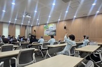 2026년 4월 14일 아코디언